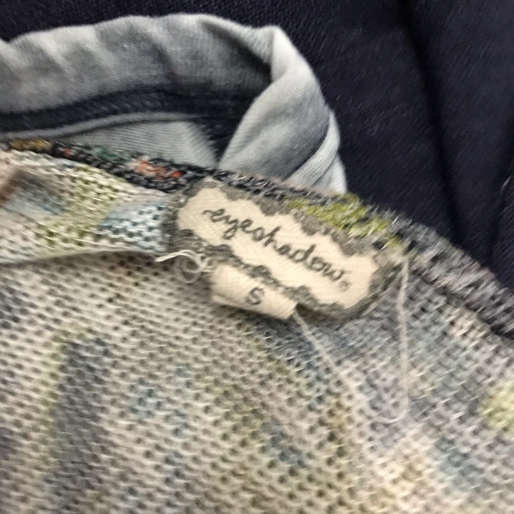 🎁 Eyeshadow Blue Size Small Aztec Print Women’s Long Sleeve Cardigan - Picture 7 of 7